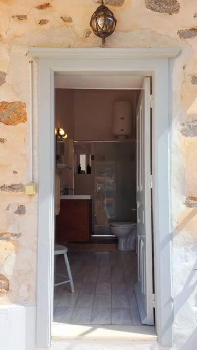 Christina'S Stone House Apartment Hydra  Exterior foto